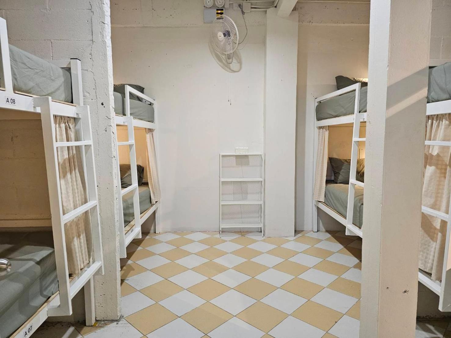 Hao Norn Hostel Thong Sala Luaran gambar
