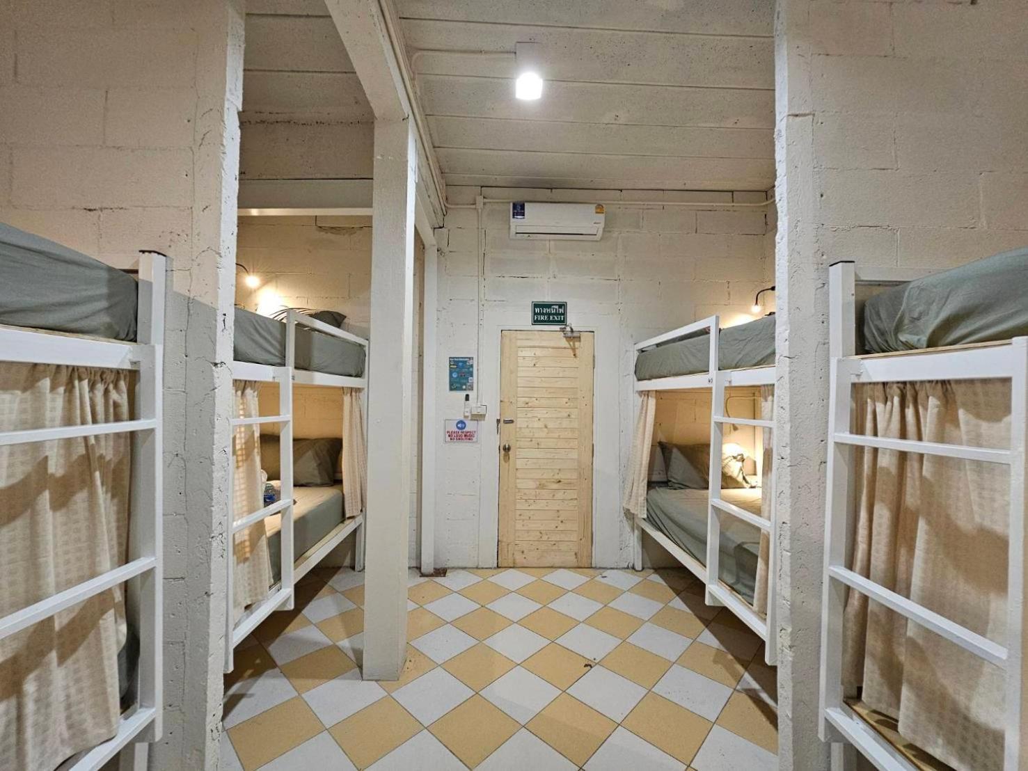 Hao Norn Hostel Thong Sala Luaran gambar