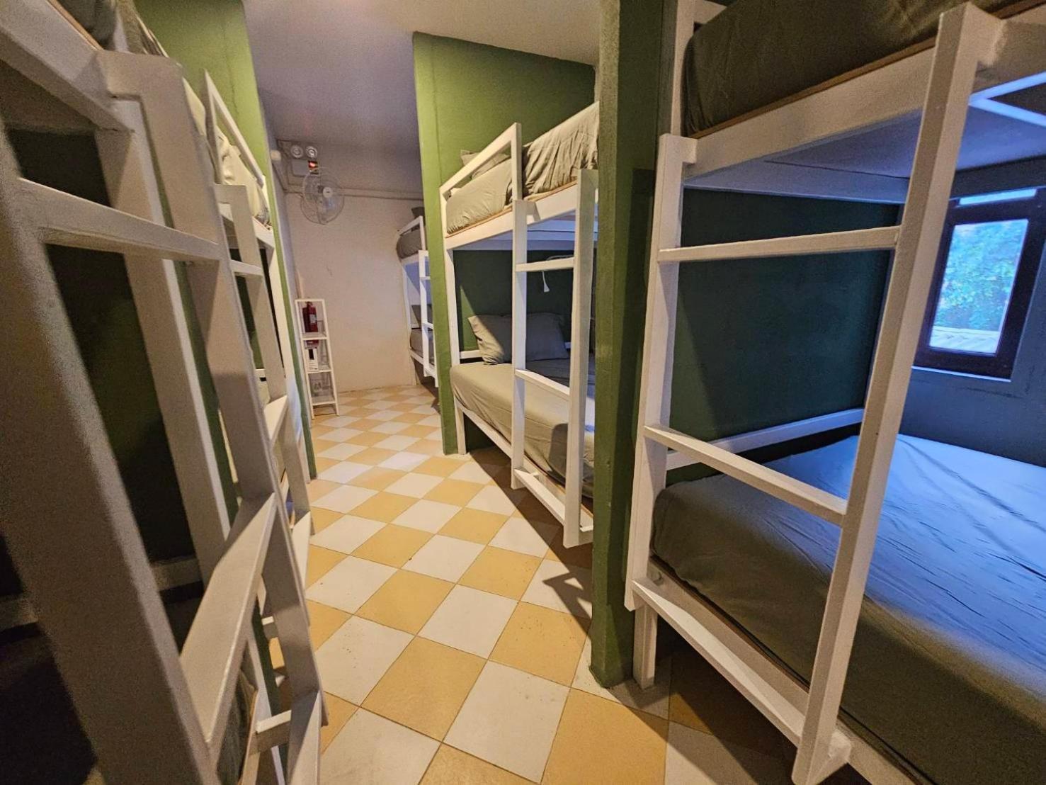 Hao Norn Hostel Thong Sala Luaran gambar