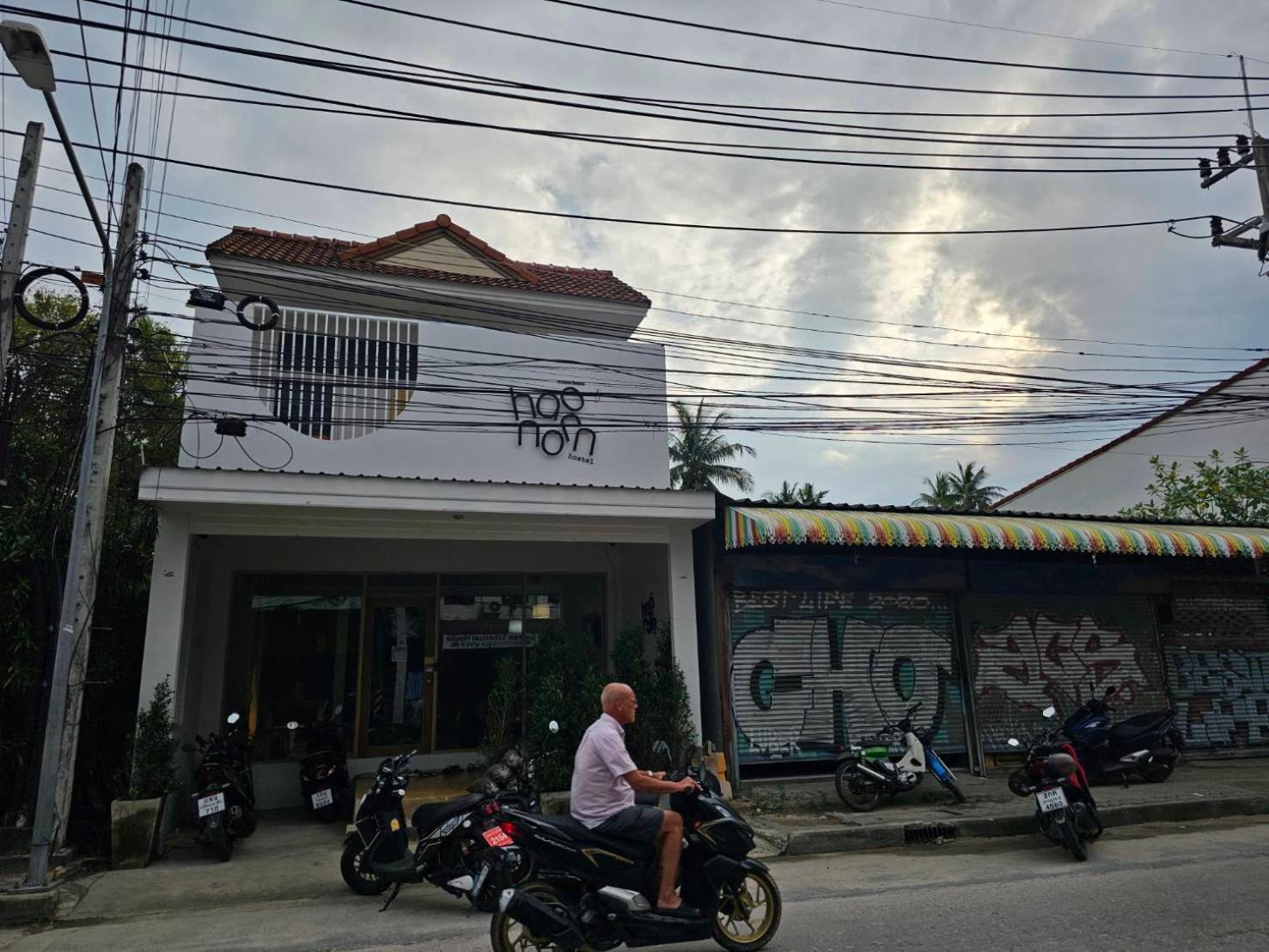 Hao Norn Hostel Thong Sala Luaran gambar
