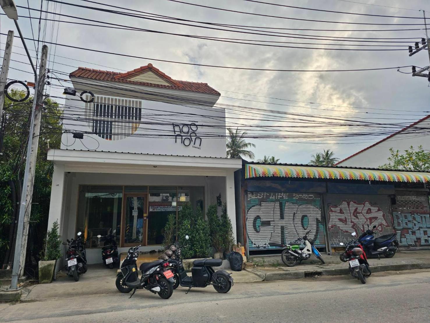 Hao Norn Hostel Thong Sala Luaran gambar